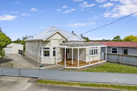 Photo of property in 68 East Street, Feilding, 4702