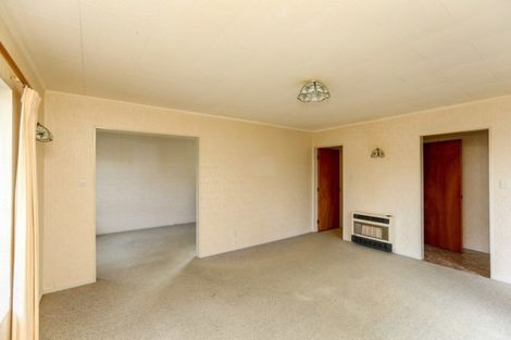 Photo of property in 8a Keats Place, Whalers Gate, New Plymouth, 4310