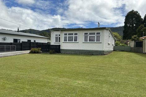 Photo of property in 5 Ranfurly Street, Runanga, 7803