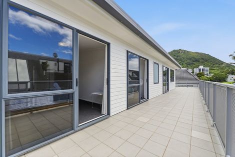 Photo of property in Atlas Apartments, 49 Maunganui Road, Mount Maunganui, 3116