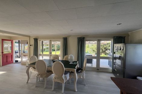 Photo of property in 92 Rahui Road, Otaki, 5512