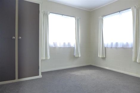 Photo of property in 2/41 Koromiko Street, New Lynn, Auckland, 0600