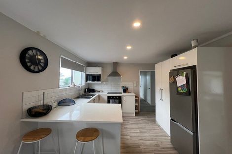 Photo of property in 2/25 Silver Creek Road, Weymouth, Auckland, 2103