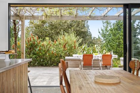 Photo of property in 350 Kimptons Road, Clevedon, Manurewa, 2576