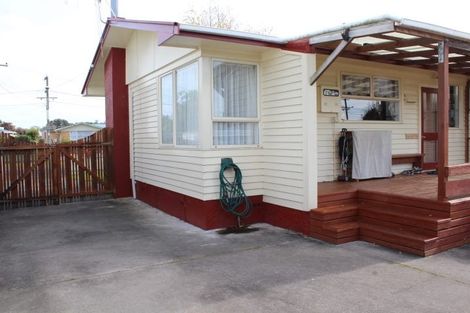 Photo of property in 24 Dalesford Street, Silverdale, Hamilton, 3216