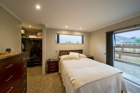 Photo of property in 1/297 Carrington Street, Vogeltown, New Plymouth, 4310