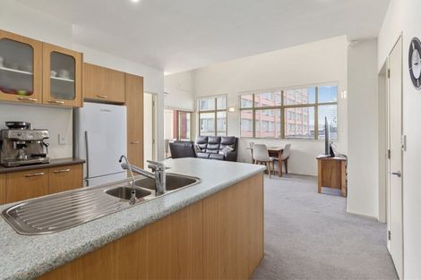 Photo of property in Hume House, 31/152 The Terrace, Wellington Central, Wellington, 6011