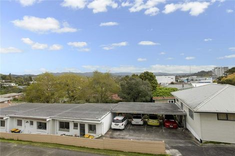 Photo of property in 1/78 West Coast Road, Glen Eden, Auckland, 0602