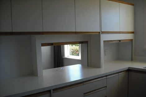 Photo of property in 19a Huntingdon Street, Northland, Wellington, 6012