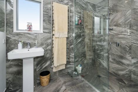 Photo of property in 12 Wiriana Place, Stanmore Bay, Whangaparaoa, 0932