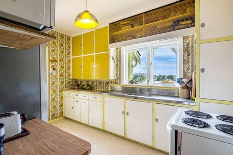 Photo of property in 107 Norwood Road, Bayswater, Auckland, 0622