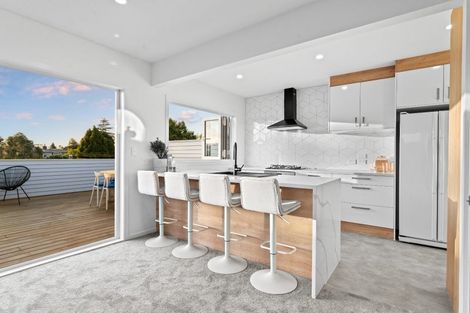 Photo of property in 23b Woodglen Road, Glen Eden, Auckland, 0602