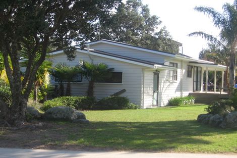Photo of property in 272 Kenwood Drive, Matarangi, Whitianga, 3592