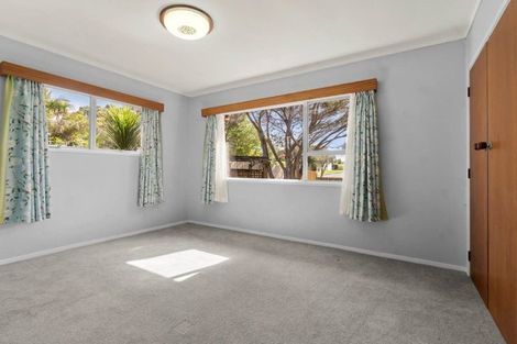 Photo of property in 102 Sartors Avenue, Browns Bay, Auckland, 0630