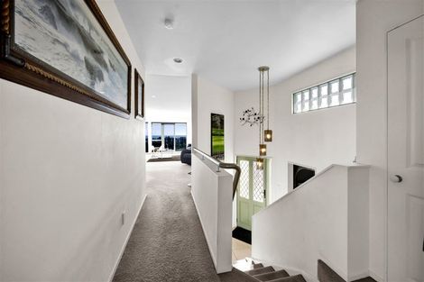 Photo of property in 3a Hillcrest Street, Glen Avon, New Plymouth, 4312