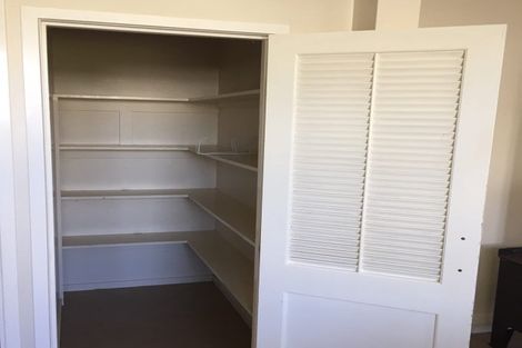 Photo of property in 35 Clayburn Road, Glen Eden, Auckland, 0602