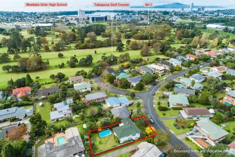 Photo of property in 12 Marywil Crescent, Hillcrest, Auckland, 0627