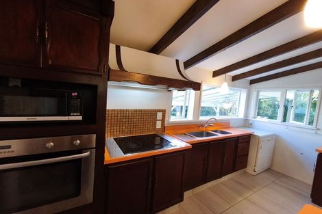 Photo of property in 39b Parkvale Road, Karori, Wellington, 6012