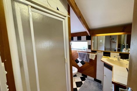 Photo of property in 2/40a Woodglen Road, Glen Eden, Auckland, 0602