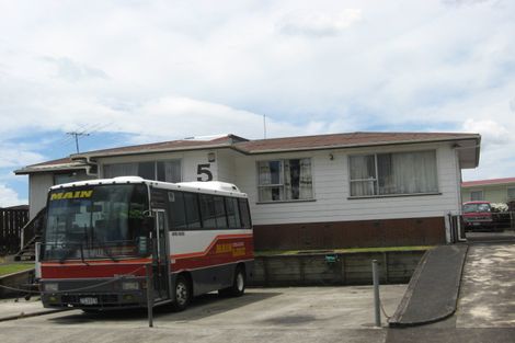 Photo of property in 5 Arnwood Street, Manurewa, Auckland, 2102