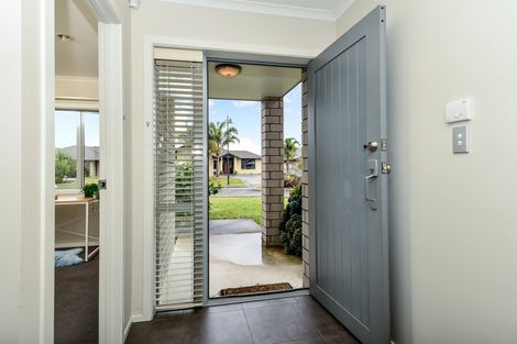 Photo of property in 16 Piwakawaka Court, Rototuna North, Hamilton, 3210