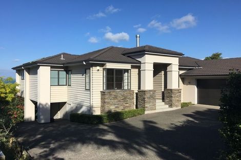 Photo of property in 1a Burford Place, Mellons Bay, Auckland, 2014