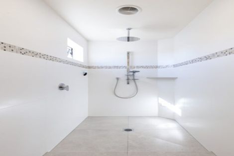 Photo of property in 8 Massey Street, Westown, New Plymouth, 4310