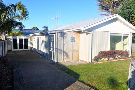 Photo of property in 49 Ocean View Road, Waihi Beach, 3611