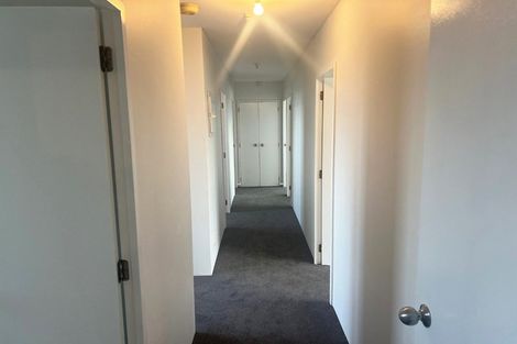 Photo of property in 12 Volta Place, Clendon Park, Auckland, 2103