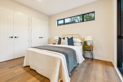 Photo of property in 22c Gulf Crest, Bucklands Beach, Auckland, 2012