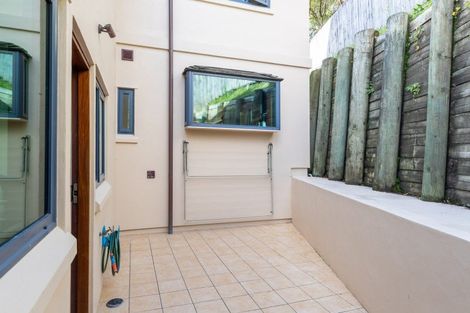 Photo of property in 2/3 Gard Street, Silverstream, Upper Hutt, 5019