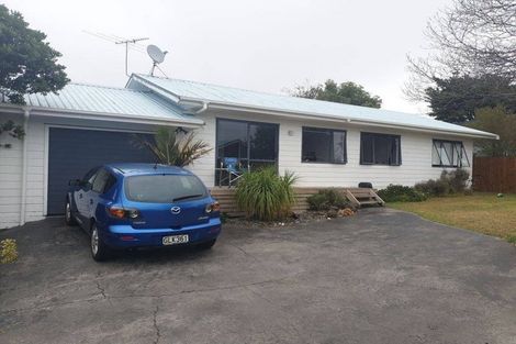 Photo of property in 23b Crispe Road, Clarks Beach, 2122