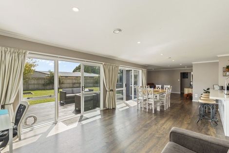 Photo of property in 5 Keene Drive, Bell Block, New Plymouth, 4312