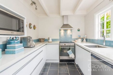 Photo of property in 44 Western Road, Laingholm, Auckland, 0604