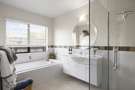 Photo of property in 114 Tuihana Drive, Papamoa Beach, Papamoa, 3118