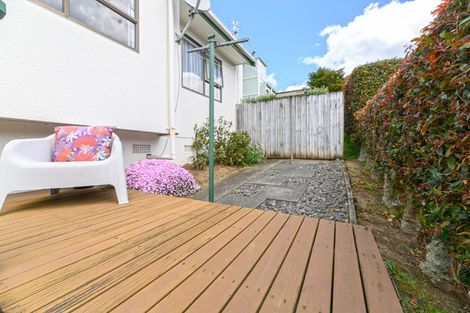 Photo of property in 1/26 Quebec Road, Milford, Auckland, 0620
