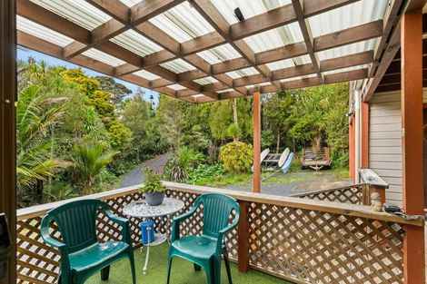 Photo of property in 1099 Scenic Drive North, Swanson, Auckland, 0816