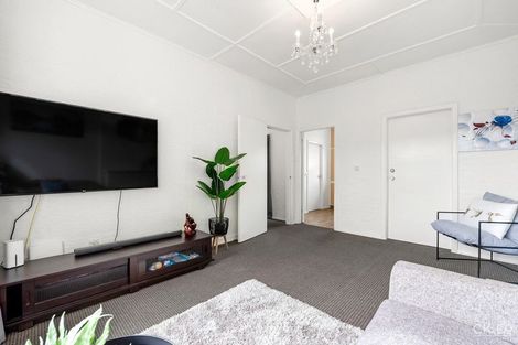 Photo of property in 112 Cambridge Terrace, Fairfield, Lower Hutt, 5011