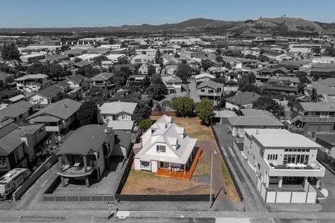 Photo of property in 906 Papamoa Beach Road, Papamoa Beach, Papamoa, 3118
