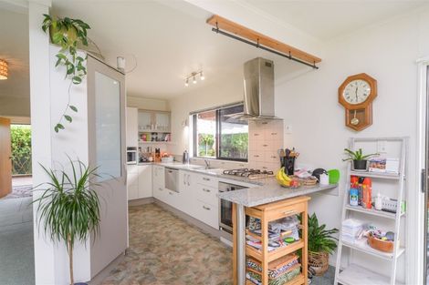 Photo of property in 49 Chippendale Crescent, Highbury, Palmerston North, 4412
