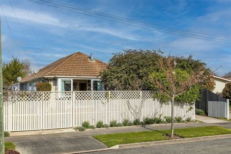 Photo of property in 34 Flay Crescent, Burnside, Christchurch, 8053