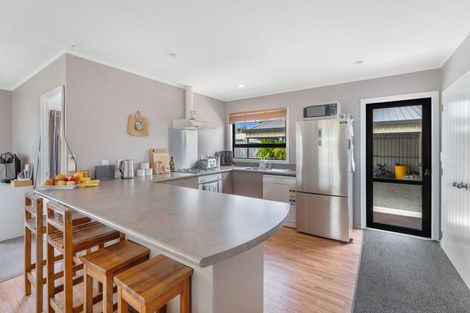 Photo of property in 2768 Martinborough Pirinoa Road, Pirinoa, Featherston, 5772