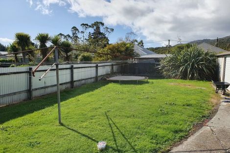 Photo of property in 32 Inverness Street, Dunollie, Runanga, 7803