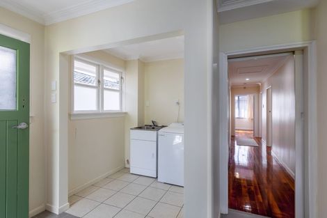 Photo of property in 22 Littlejohn Street, Hillsborough, Auckland, 1042