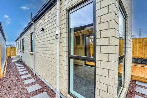 Photo of property in 25 Paretao Street, Massey, Auckland, 0614