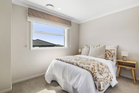 Photo of property in 9 Kukupa Lane, Long Bay, Auckland, 0630