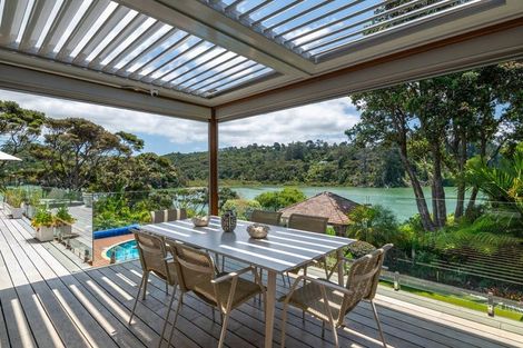 Photo of property in 14 Oscar Road, Greenhithe, Auckland, 0632