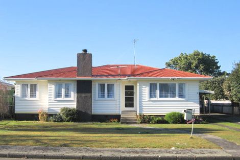Photo of property in 1/12 Edmund Hillary Avenue, Papakura, 2110
