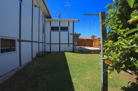 Photo of property in 2 Tutchen Avenue, Raglan, 3225