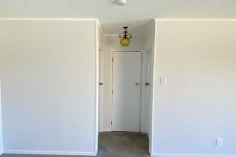 Photo of property in 1/36 Blacklock Avenue, Henderson, Auckland, 0612